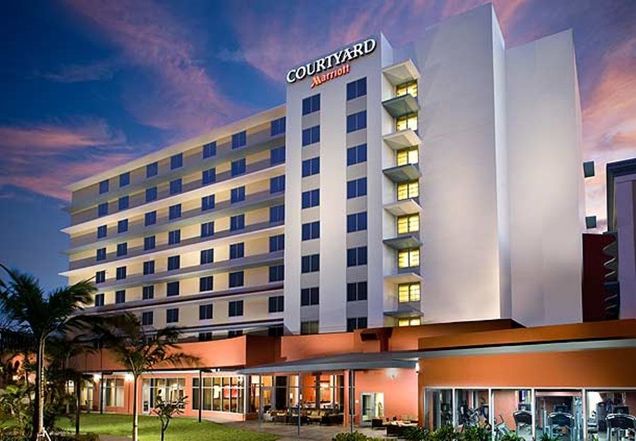 Courtyard By Marriott Miami Airport Exterior foto