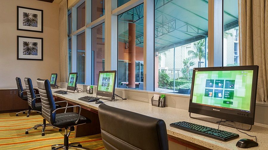 Courtyard By Marriott Miami Airport Exterior foto