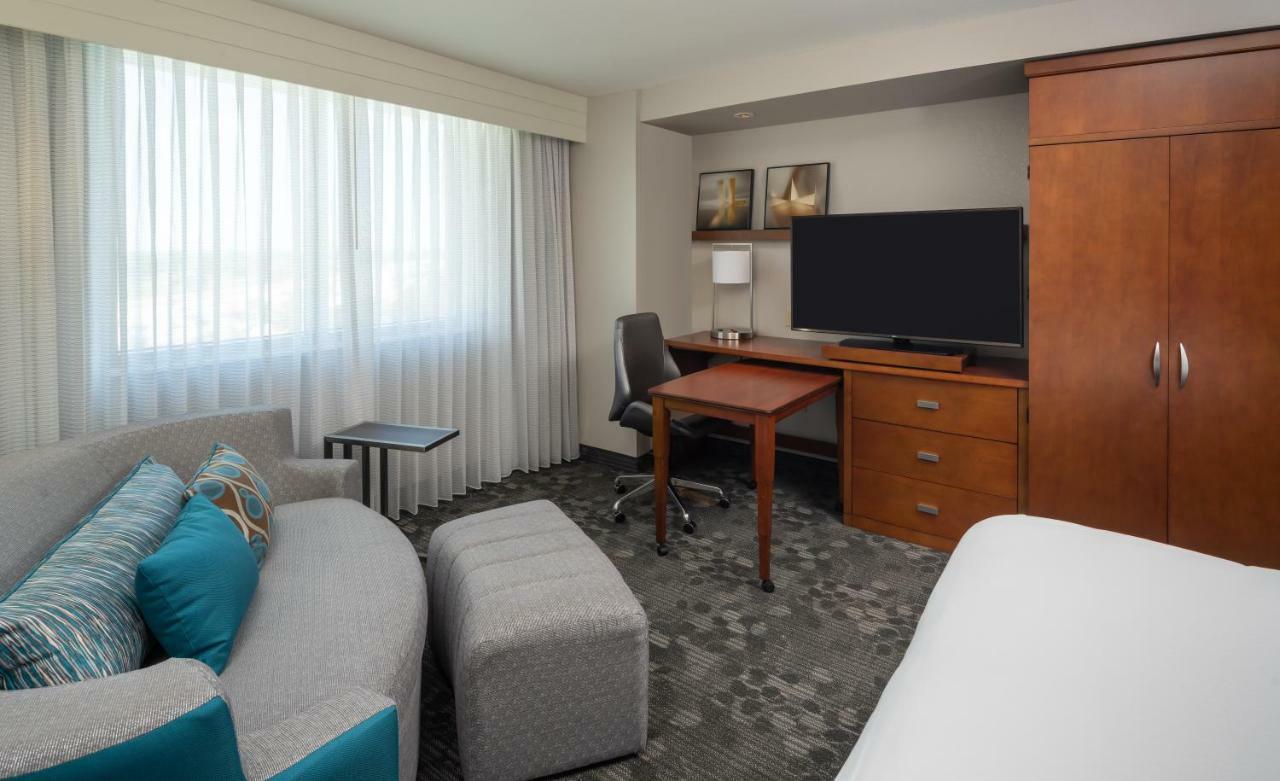 Courtyard By Marriott Miami Airport Exterior foto