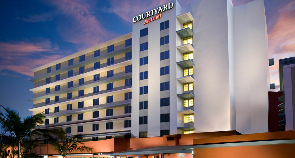 Courtyard By Marriott Miami Airport Exterior foto