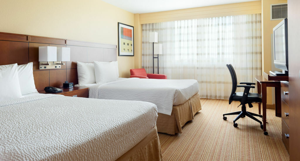 Courtyard By Marriott Miami Airport Exterior foto
