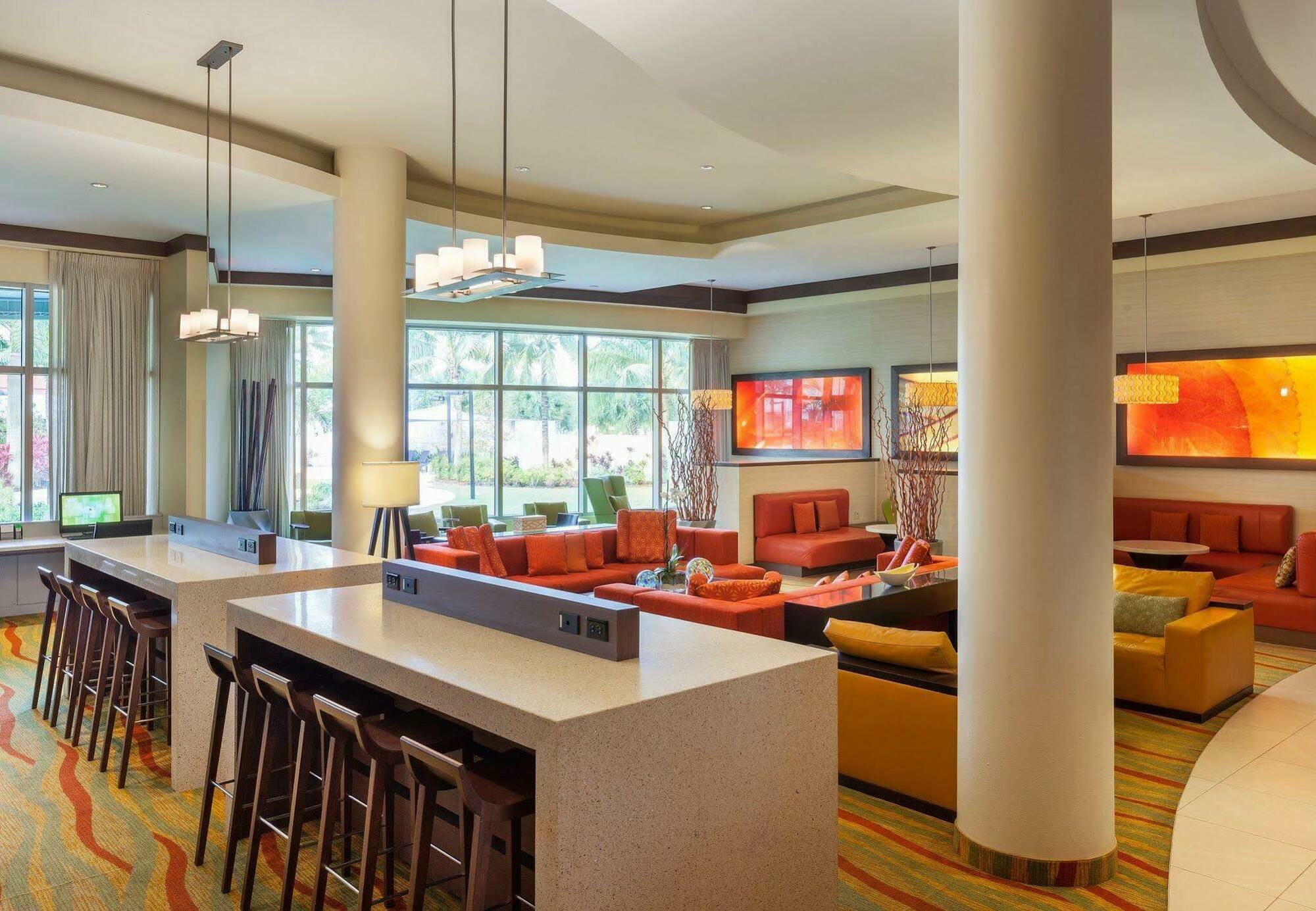 Courtyard By Marriott Miami Airport Exterior foto